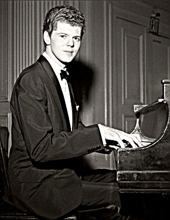 Piano Virtuoso Van Cliburn