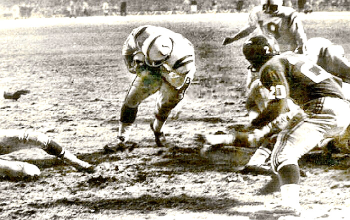 Colts Alan Ameche scores winning TD in 1958 NFL Championship