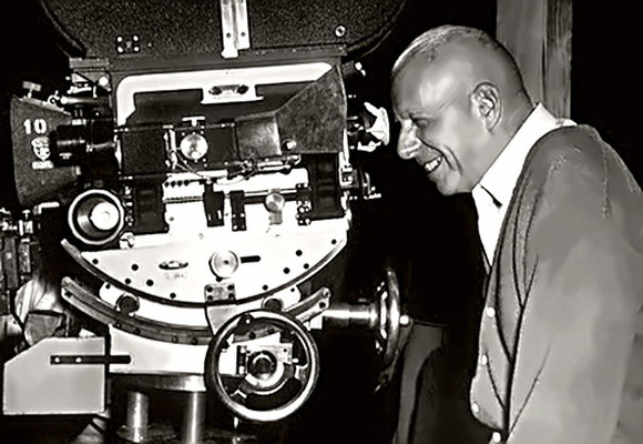 Director Howard Hawks