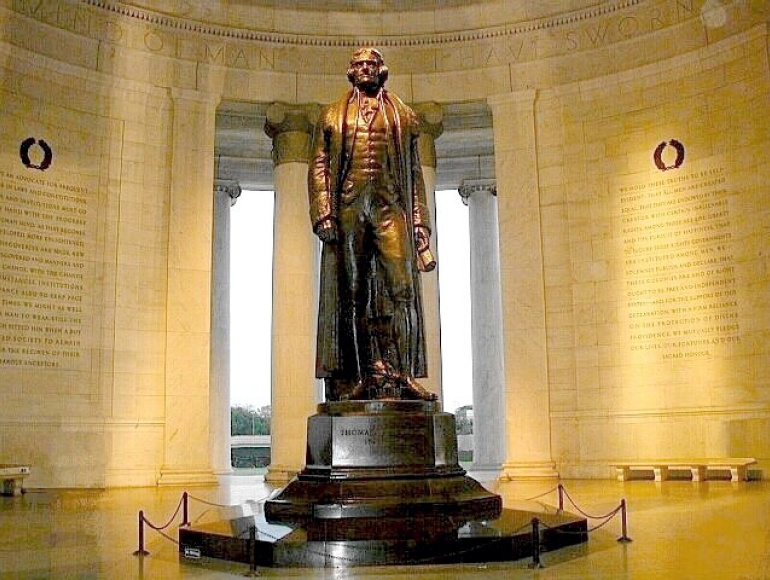 Jefferson Memorial with his Statue