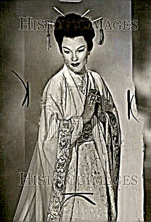 Soprano Dorothy Kirsten