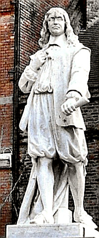 Statue of Poet Andrew Marvell