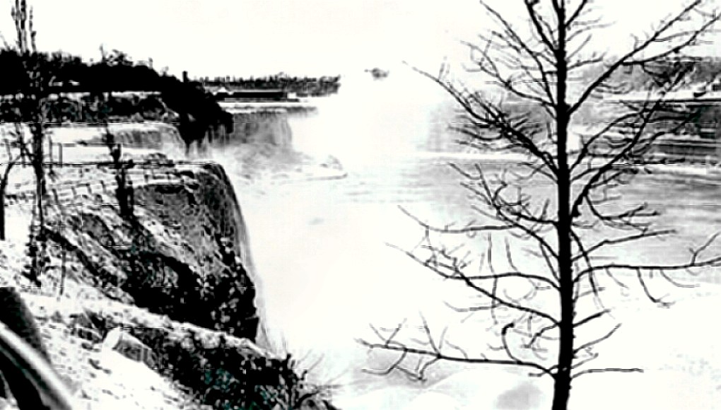 Niagra Falls in Winter