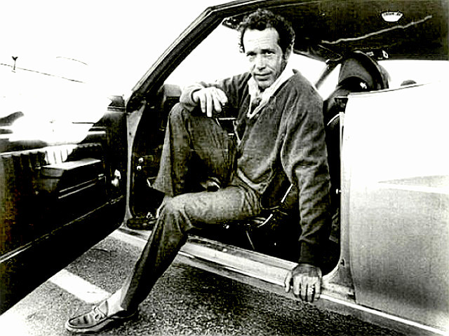 Actor Warren Oates