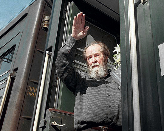 Aleksandr Solzhenitsyn returns from exile