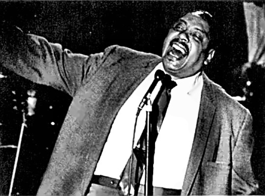 Big Joe Turner shouts the blues